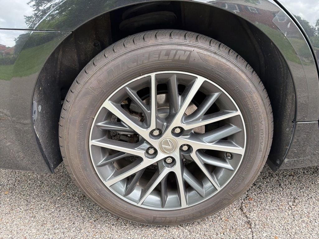 Used 2016 Lexus ES 350 w/ Luxury Package w/Wood Trim FWD image 11