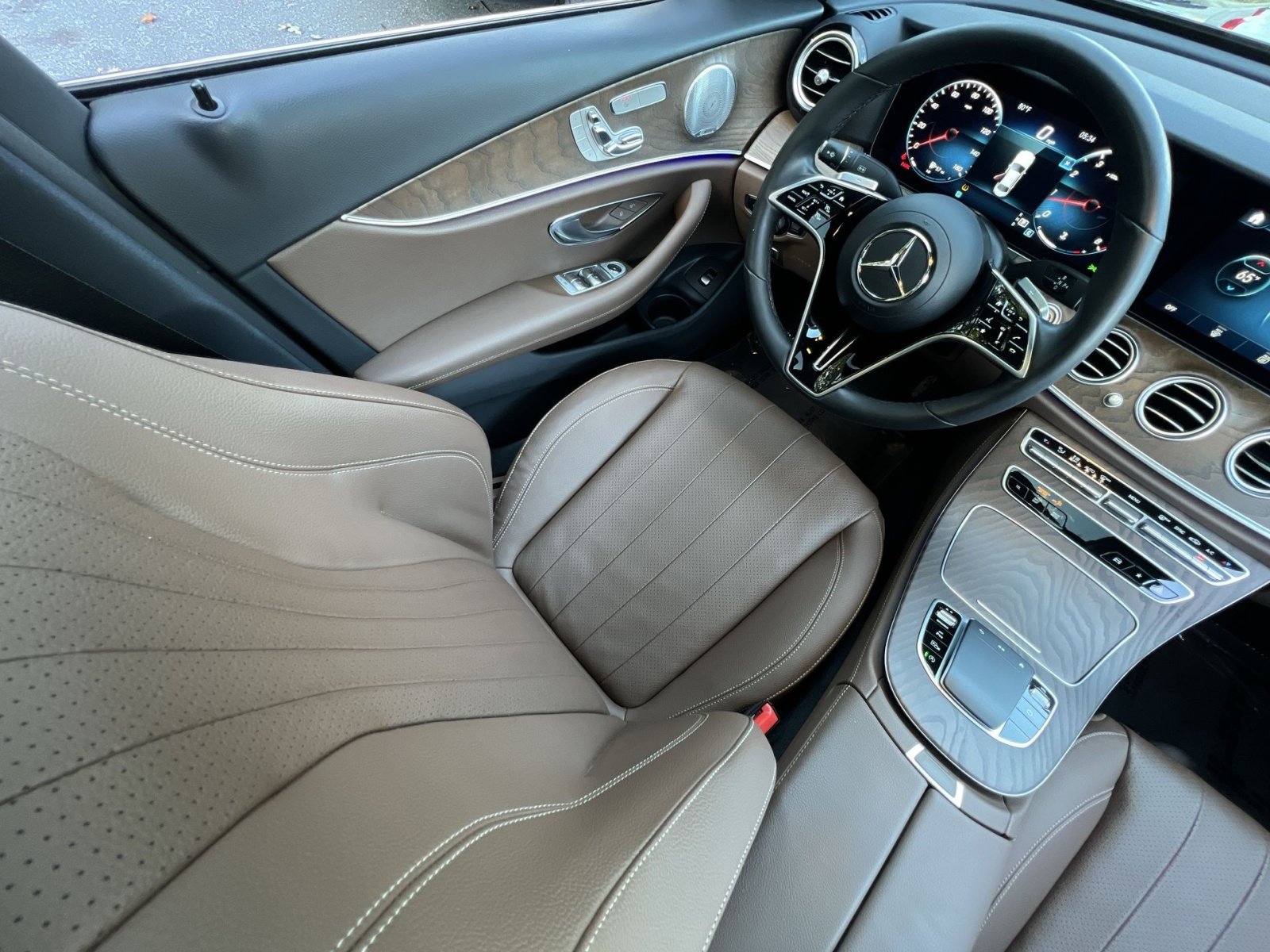 Used 2022 Mercedes-Benz E 350 4MATIC Sedan image 16