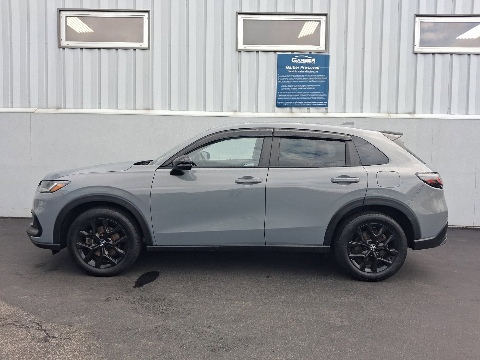 Used 2023 Honda HR-V Sport image 2