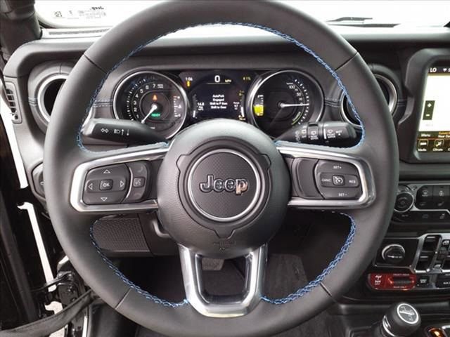 New 2023 Jeep Wrangler Unlimited Rubicon 4xe w/ Cold Weather Group image 28