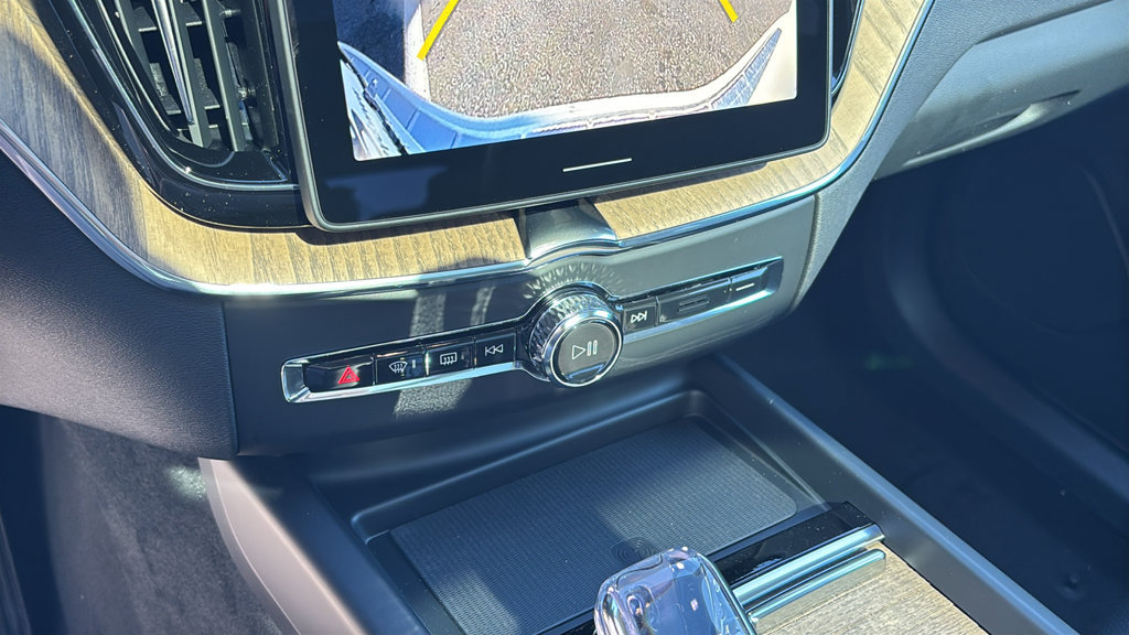 New 2027 Volvo XC60 B5 Ultra AWD/4WD image 21