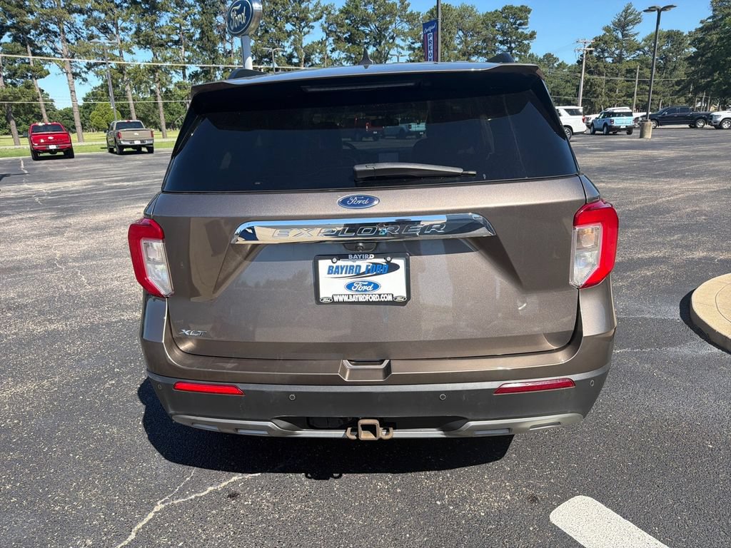 Used 2021 Ford Explorer XLT w/ Equipment Group 202A RWD image 8