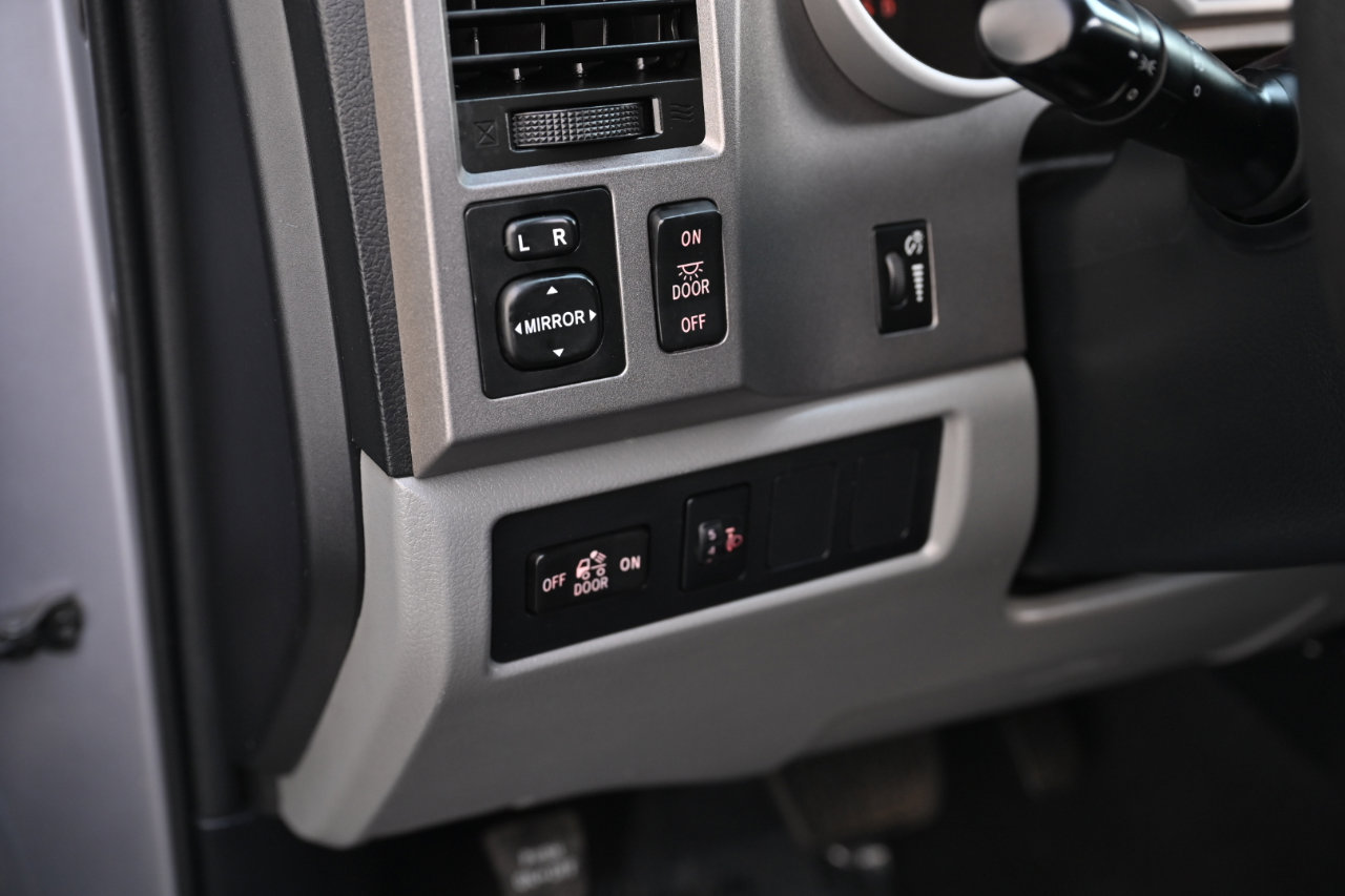 Used 2012 Toyota Tundra 2WD Double Cab image 20