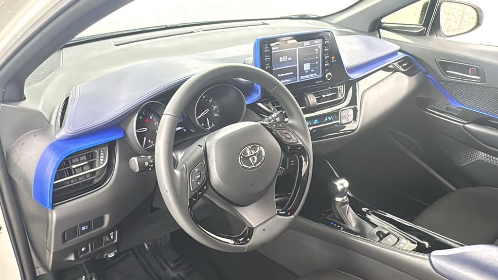 Used 2020 Toyota C-HR XLE image 34