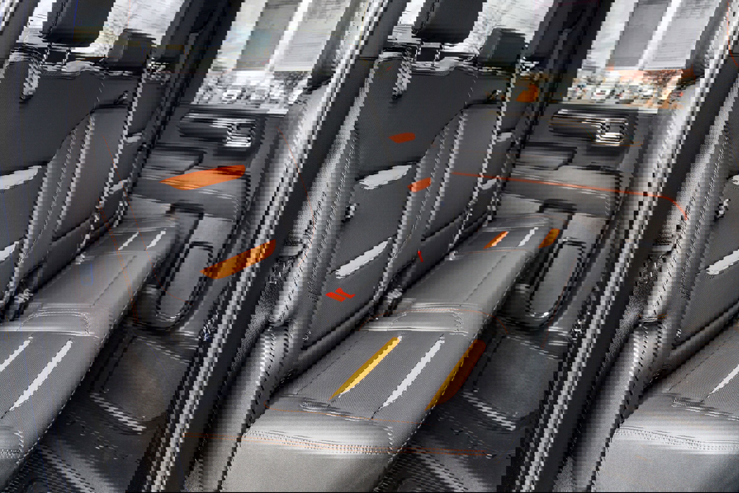 Used 2024 GMC Sierra 2500 AT4 image 13