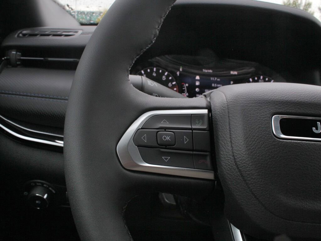 New 2026 Jeep Compass Limited image 31