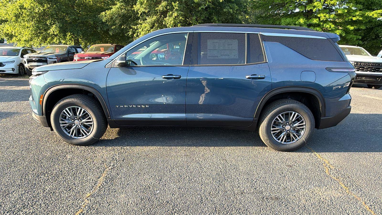 New 2026 Chevrolet Traverse LT FWD image 32