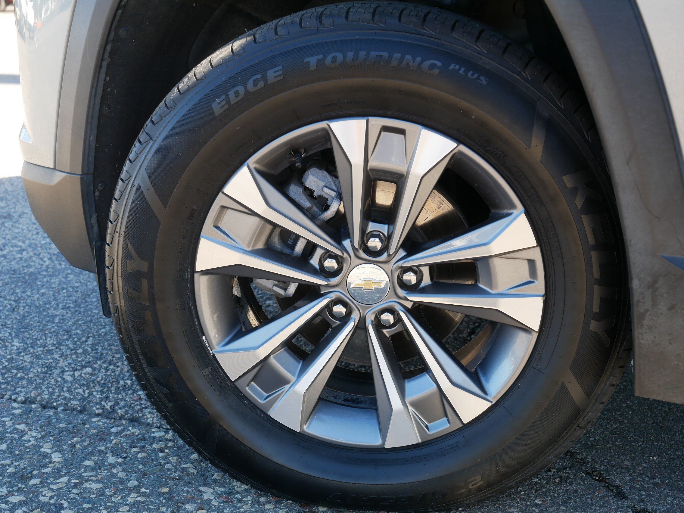 Used 2025 Chevrolet Equinox LT AWD/4WD image 15