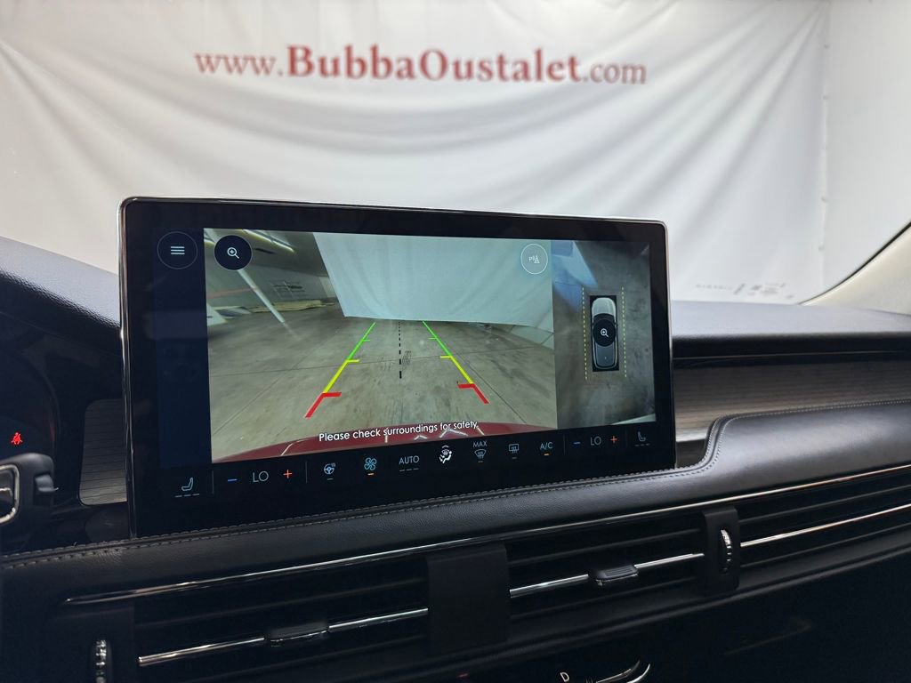 Used 2025 Lincoln Corsair AWD w/ Equipment Group 101A image 15