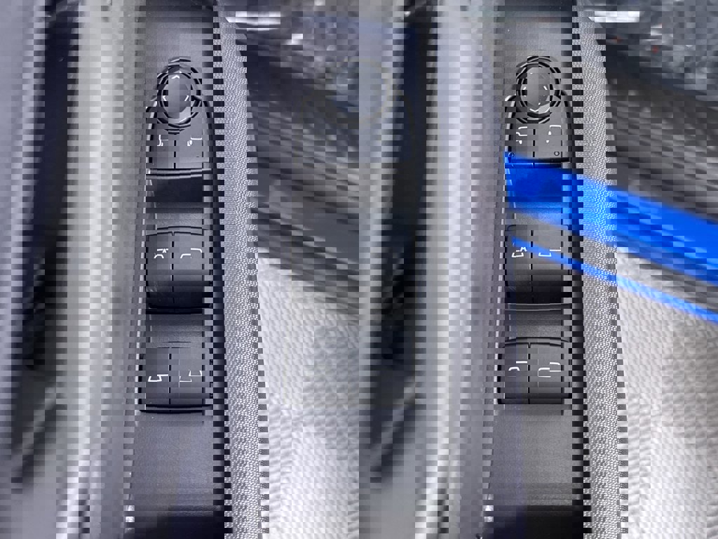 Used 2023 Chevrolet Colorado Trail Boss w/ Technology Package image 21