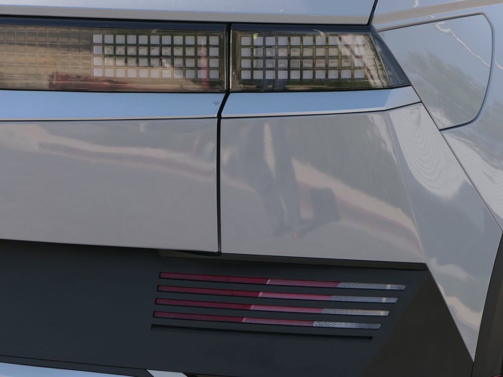 Certified 2024 Hyundai Ioniq 5 SEL RWD image 3