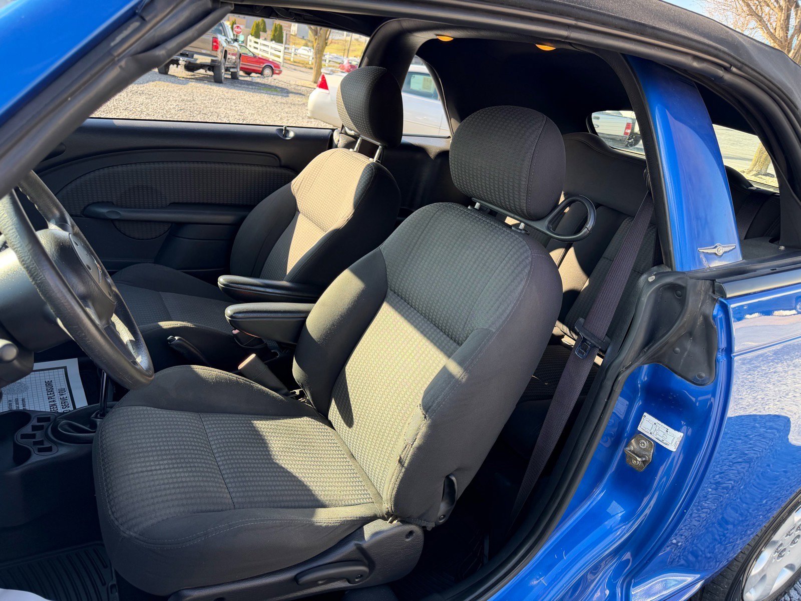 Used 2005 Chrysler PT Cruiser Base image 19