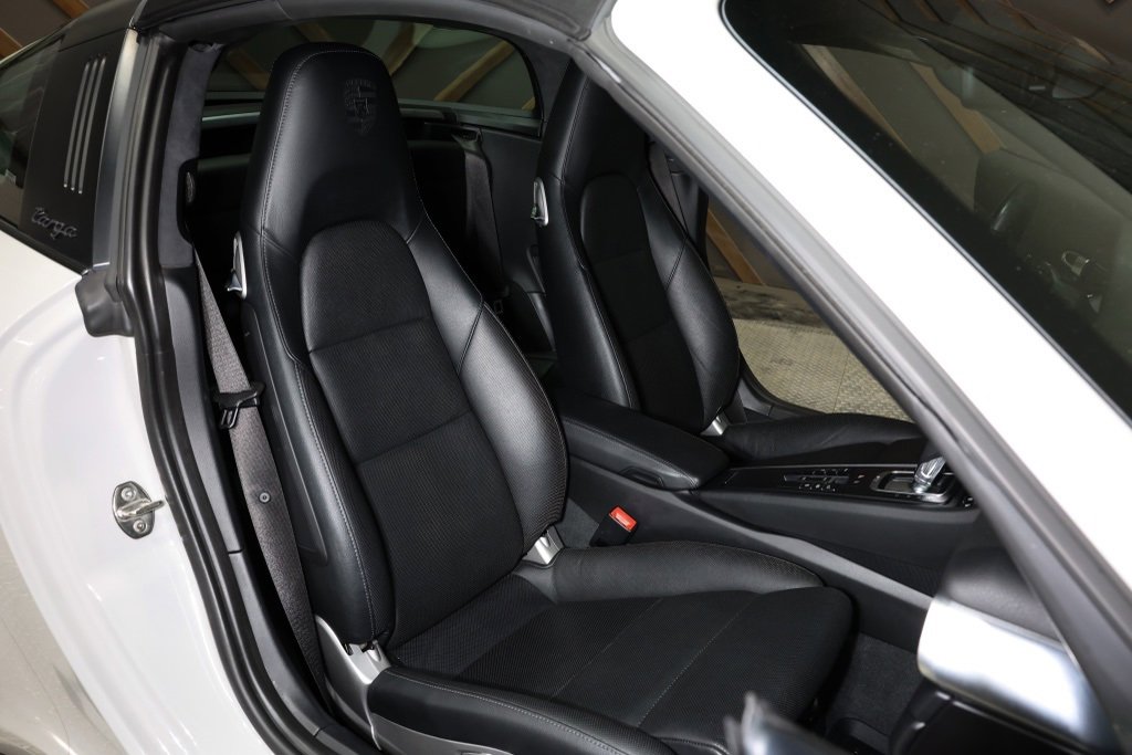 Used 2018 Porsche 911 Targa 4S image 6