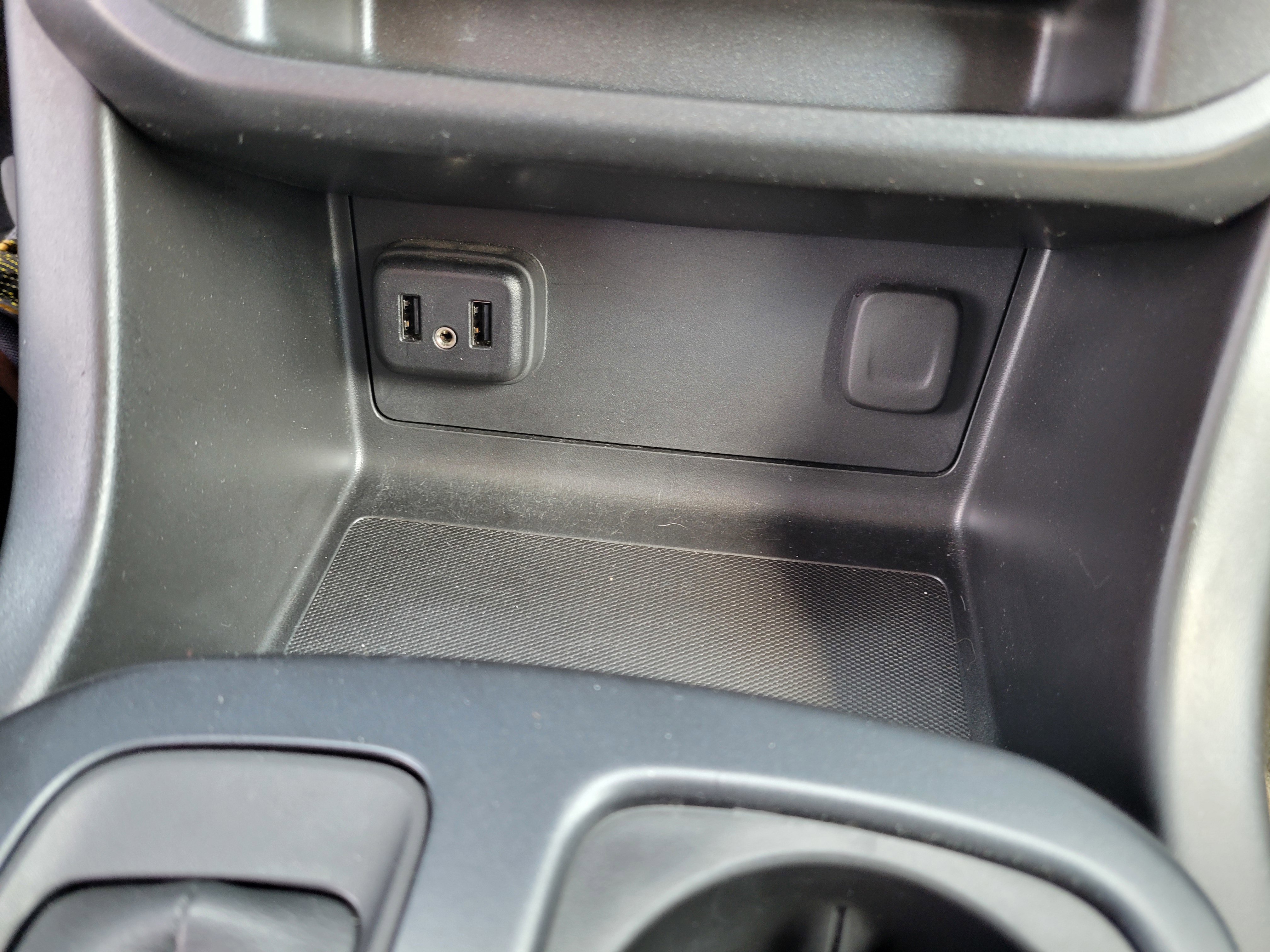 Certified 2022 Chevrolet Colorado W/T w/ Custom Special Edition image 24