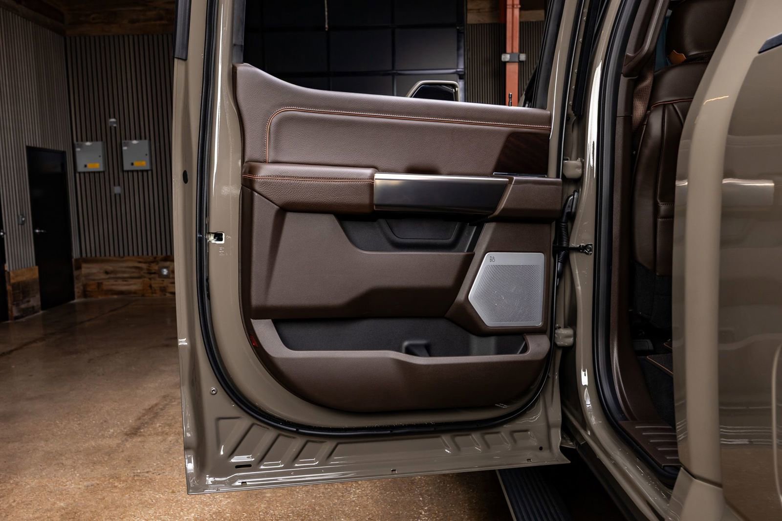 Used 2026 Ford F450 King Ranch w/ Chrome Package image 38