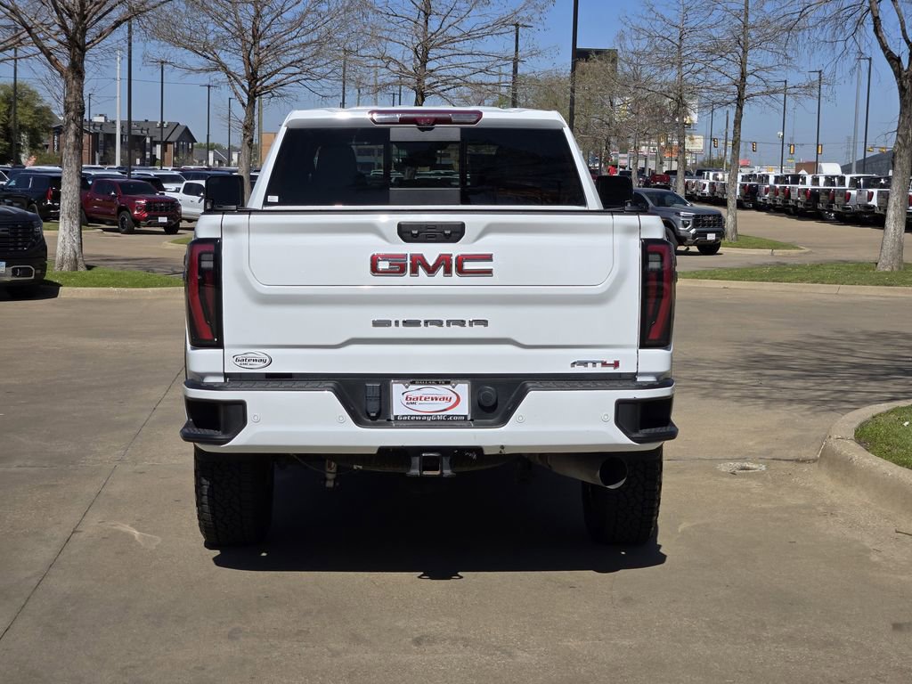 Used 2024 GMC Sierra 2500 AT4 w/ AT4 Premium Plus Package image 6