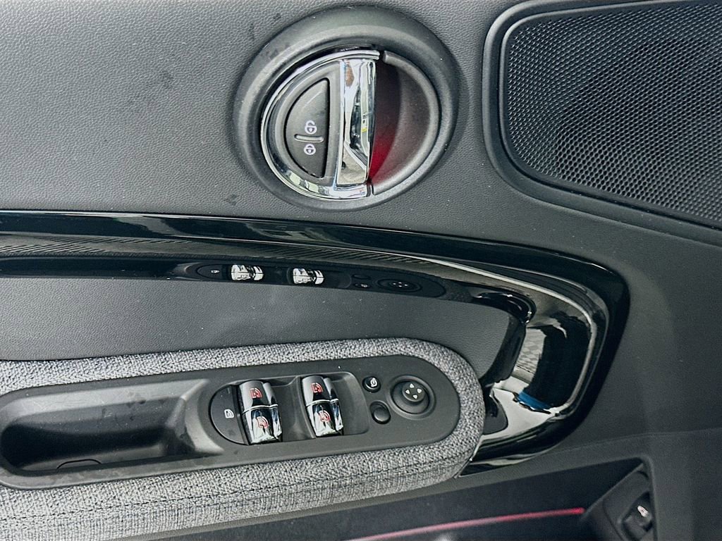 Certified 2024 MINI Cooper Countryman S FWD image 18