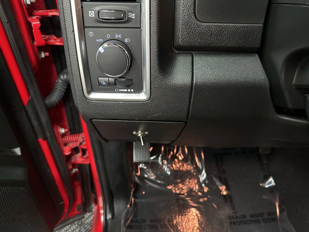 Used 2022 RAM 1500 Classic Warlock w/ Electronics Group AWD/4WD image 30