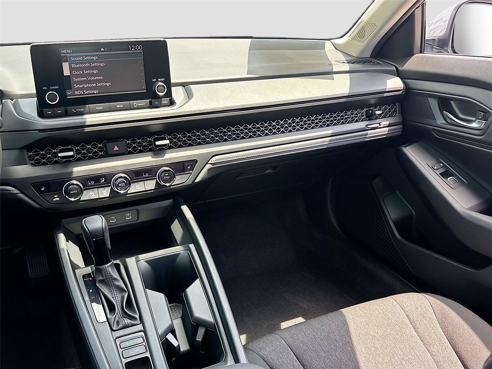 Certified 2023 Honda Accord EX image 27