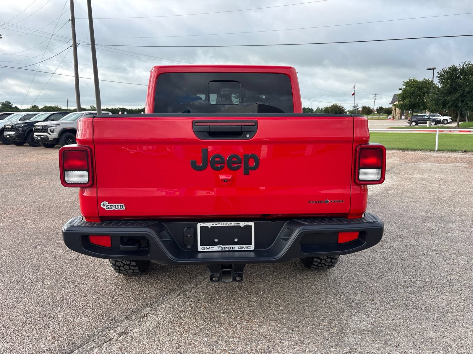 Used 2024 Jeep Gladiator Sport AWD/4WD image 5