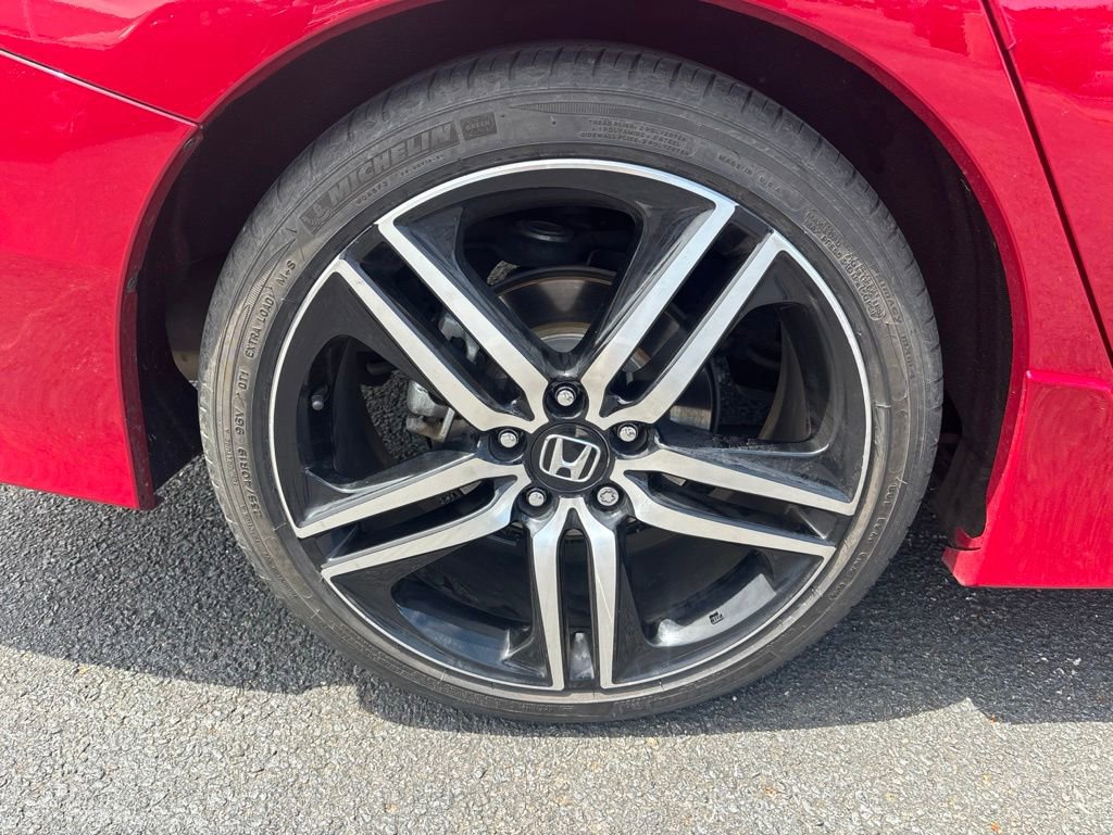 Used 2017 Honda Accord Sport image 10