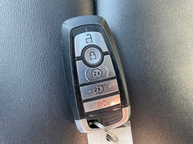 Used 2023 Ford Explorer XLT AWD/4WD image 25