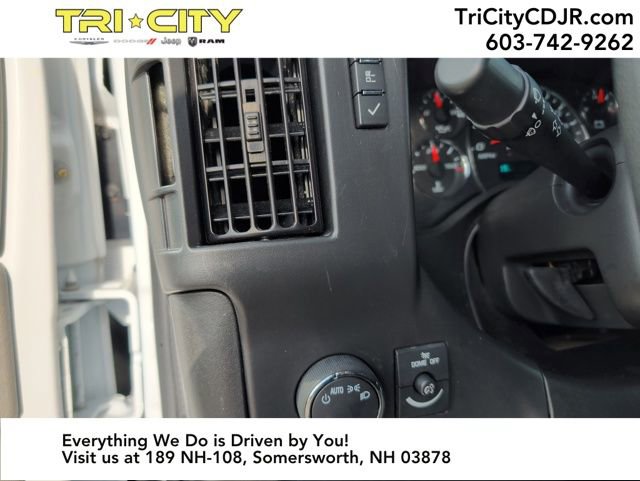 Used 2024 GMC Savana 2500 w/ Driver Convenience Package image 23