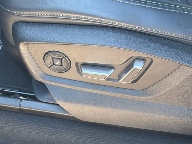 Used 2025 Audi SQ7 Prestige AWD/4WD image 18