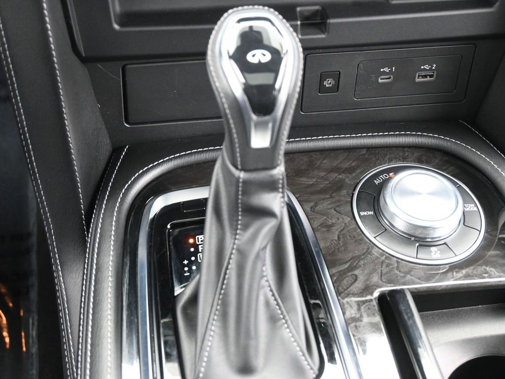 Used 2022 INFINITI QX80 Sensory w/ All-Season Package image 29