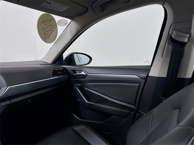 Used 2024 Volkswagen Jetta SE image 23