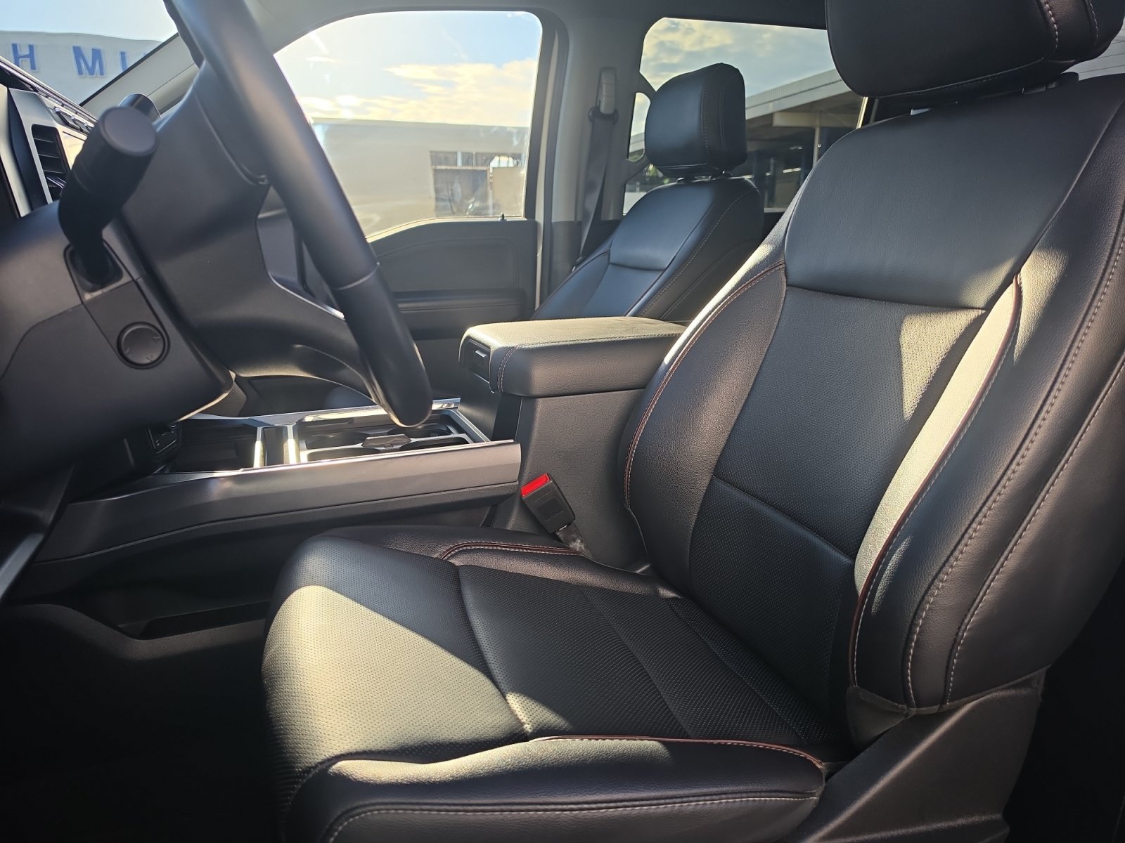 Used 2024 Ford F250 Lariat w/ Lariat Ultimate Package AWD/4WD image 15