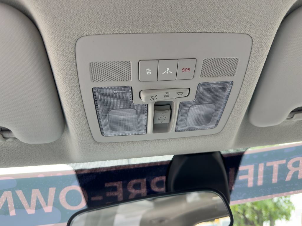 Used 2020 Hyundai Venue SEL w/ Convenience + Premium Package FWD image 29