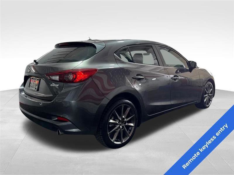 Used 2018 MAZDA MAZDA3 Touring image 5