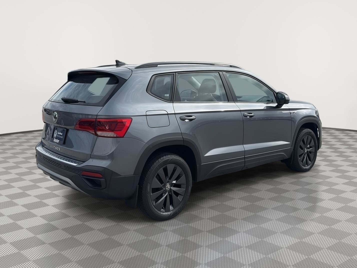 Used 2024 Volkswagen Taos S w/ MDO Package image 8