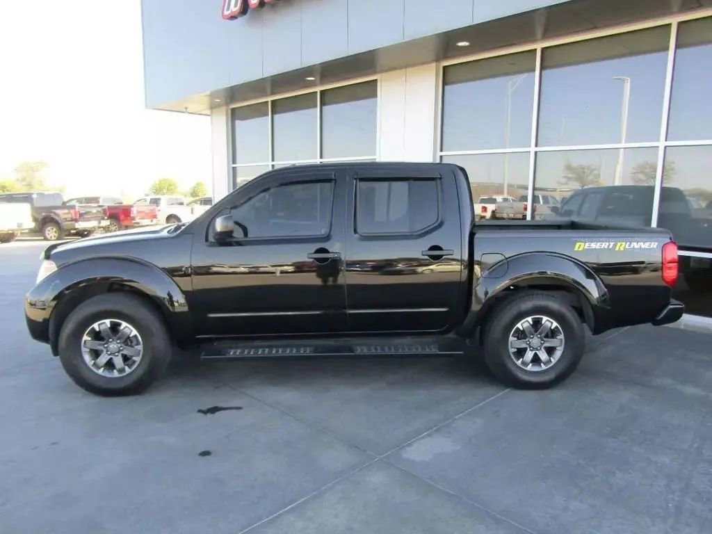 Used 2016 Nissan Frontier Desert Runner image 4