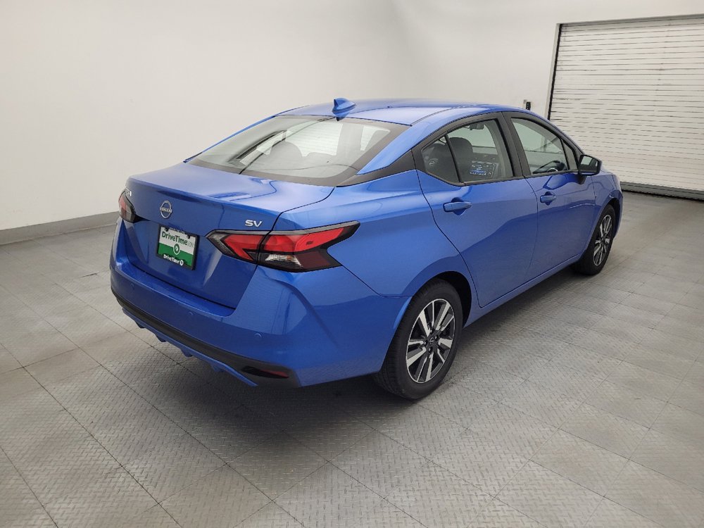 Used 2024 Nissan Versa SV FWD image 9