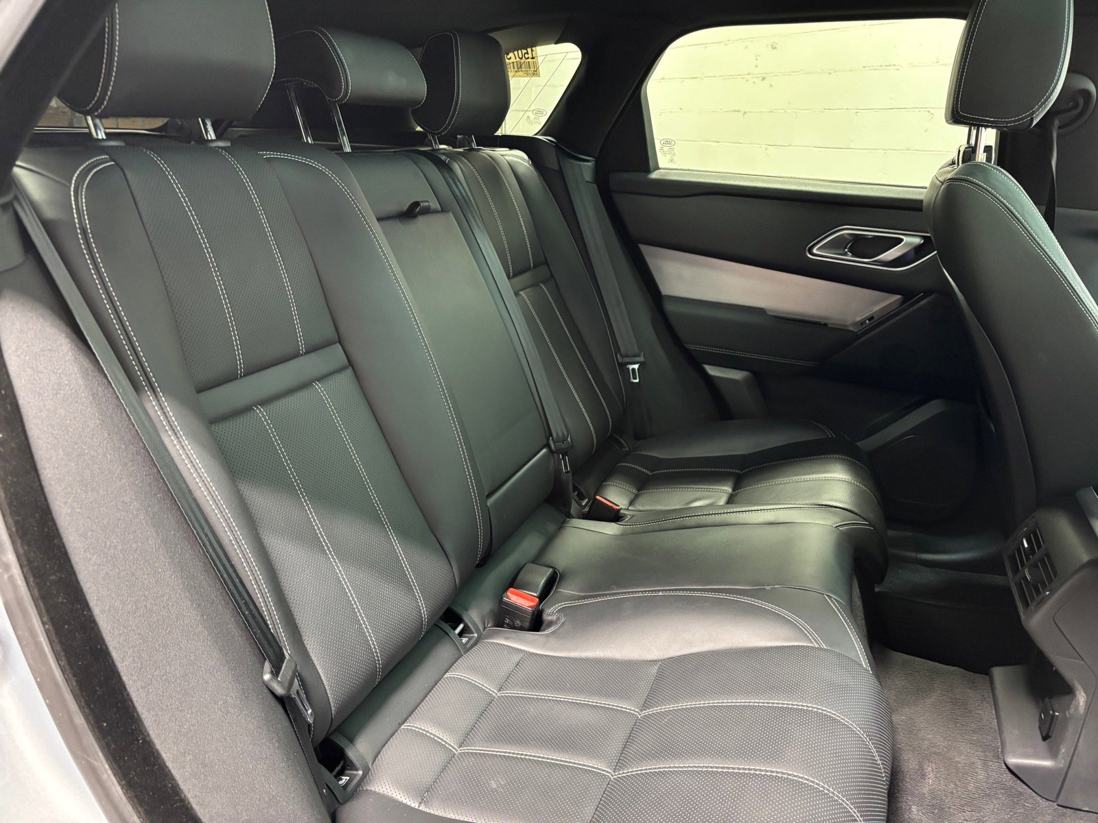 Used 2023 Land Rover Range Rover Velar R-Dynamic S AWD/4WD image 39