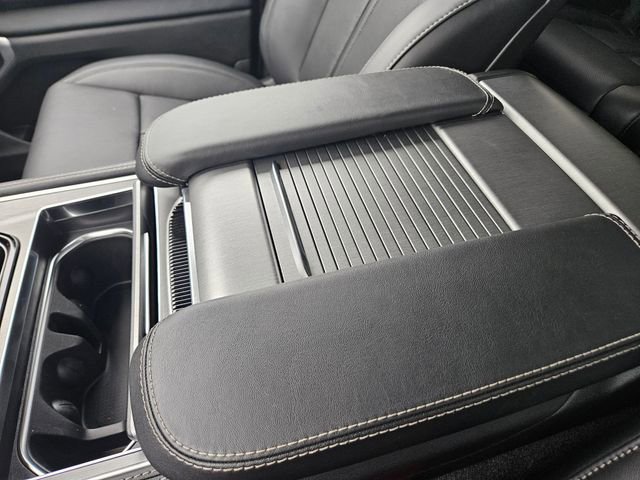 New 2025 Jeep Wagoneer L Series II w/ Convenience Group I image 17