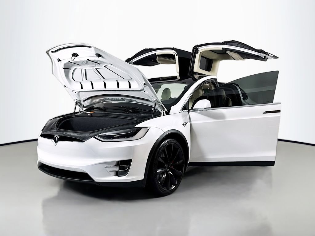 Used 2018 Tesla Model X P100D image 28