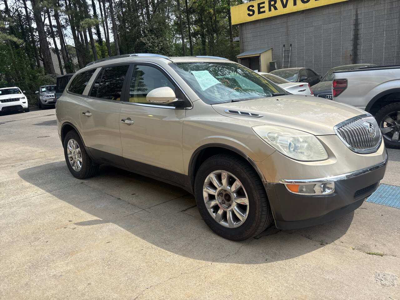 Used 2011 Buick Enclave CXL w/ LPO, Cargo Convenience Pkg image 6