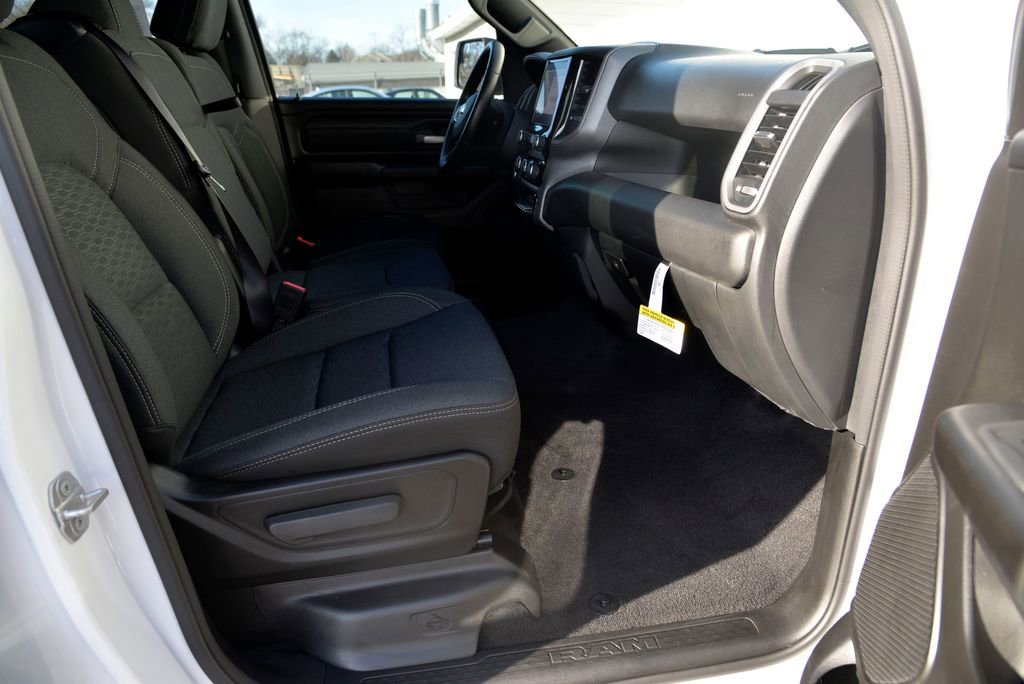 Used 2025 RAM 1500 Classic Warlock image 30