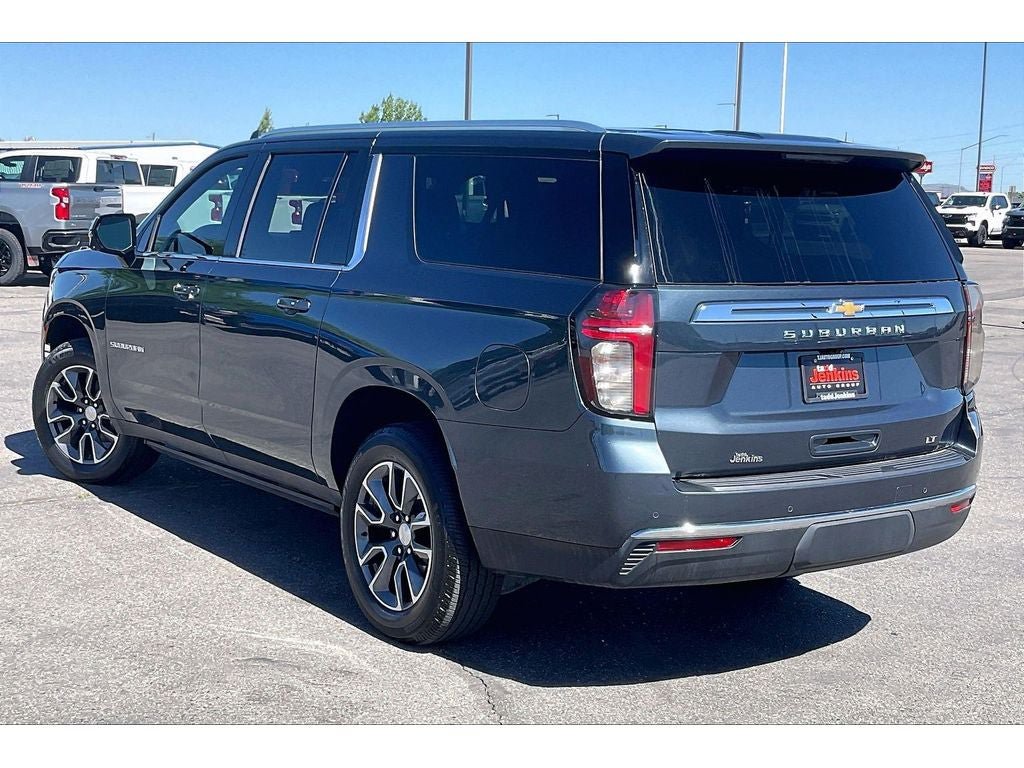 Used 2021 Chevrolet Suburban LT w/ LT Signature Plus Package AWD/4WD image 13