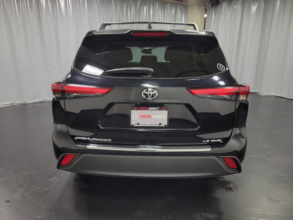 Used 2020 Toyota Highlander LE AWD/4WD image 7