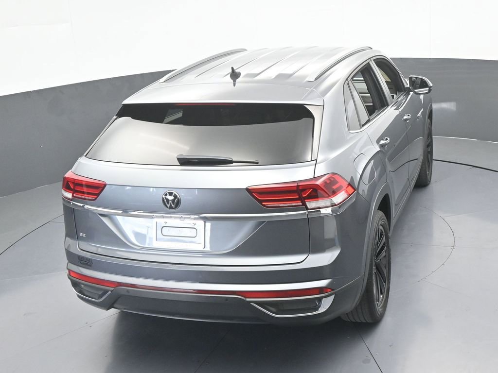 Used 2022 Volkswagen Atlas Cross Sport SE w/ Black Wheel Package image 53