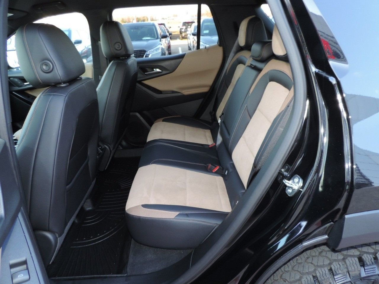 Used 2026 Chevrolet Equinox ACTIV image 21