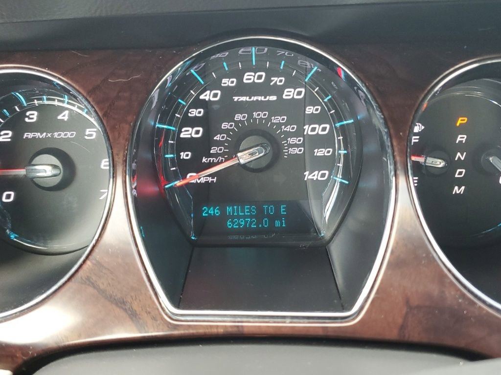 Used 2011 Ford Taurus Limited w/ 301A Rapid Spec Order Code image 21
