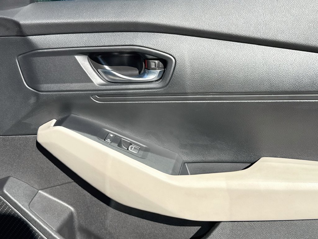 Used 2023 Honda Accord LX image 34