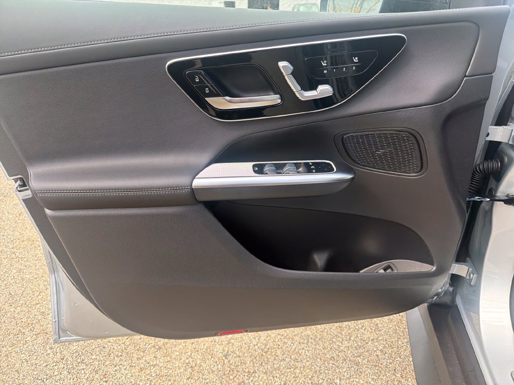 New 2027 Mercedes-Benz GLC 300 4MATIC image 10
