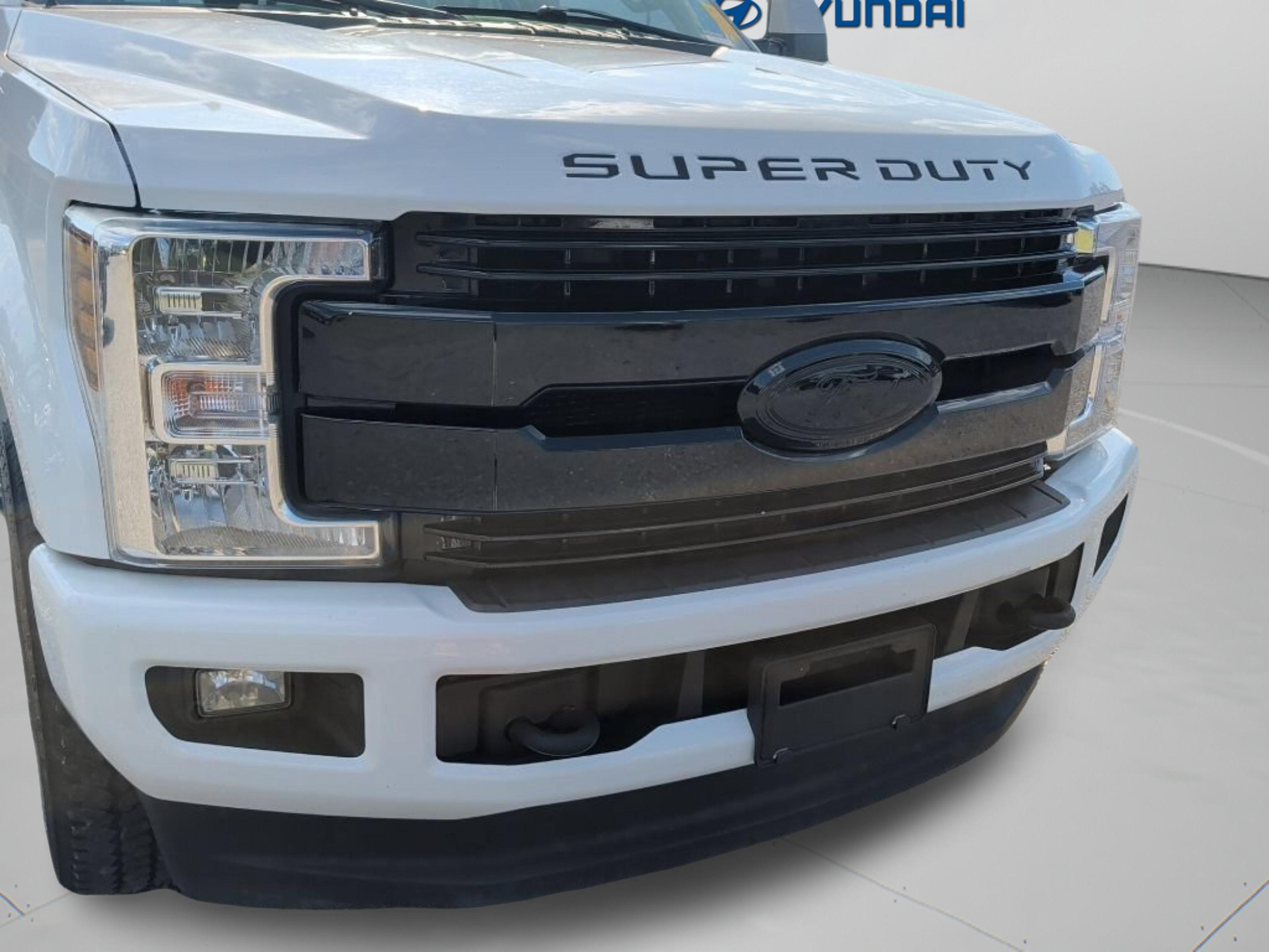Used 2019 Ford F250 Lariat w/ Lariat Value Package AWD/4WD image 14
