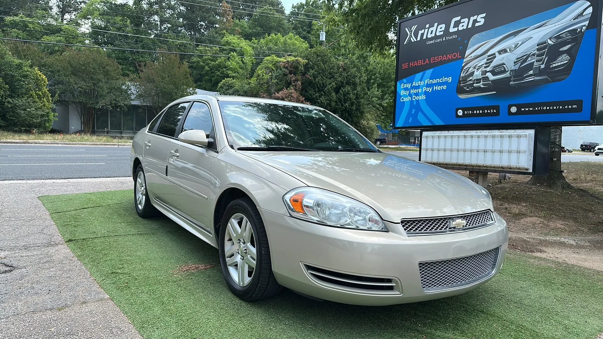 Used 2012 Chevrolet Impala LT FWD image 1